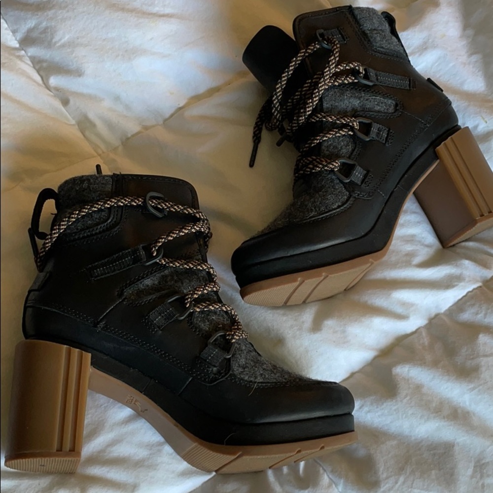 EUC Sorel Blake Boots - Black - Size 7
